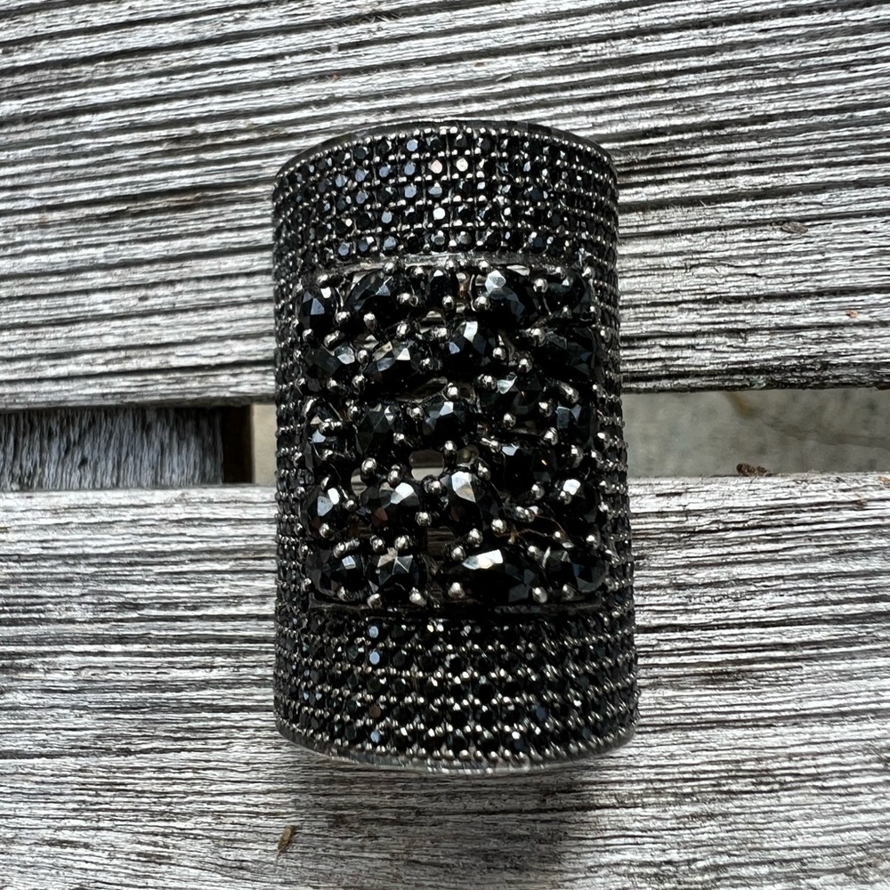 Rarities Fine Jewelry by Carol Brodi Black Spinel Knuckle to Knuckle Ring size 8
